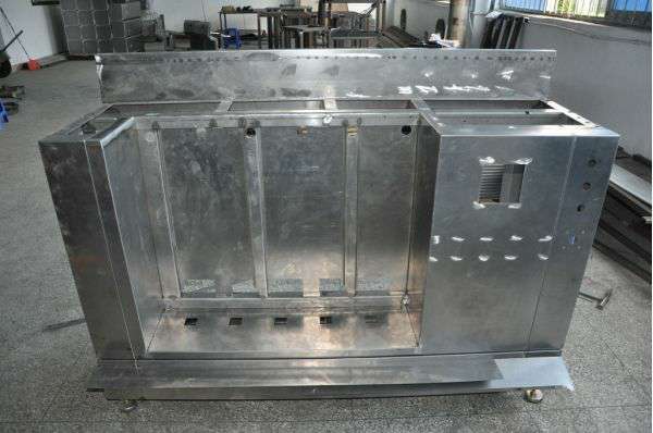 浅谈钣金加工的优势-南昌贺亮食品安全管理有限公司