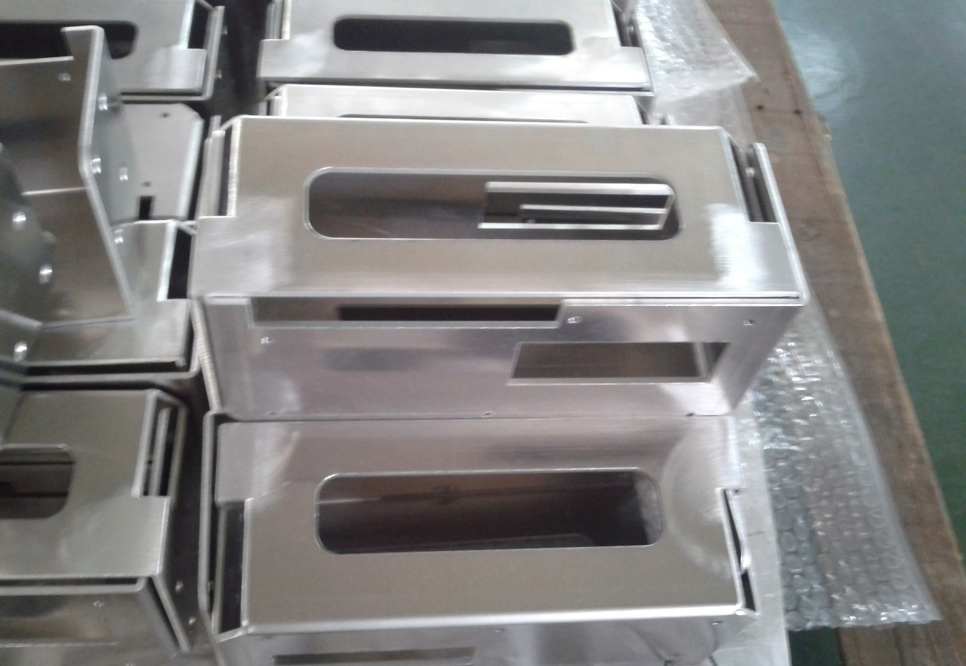 钣金加工时应如何选择材料？-南昌贺亮食品安全管理有限公司